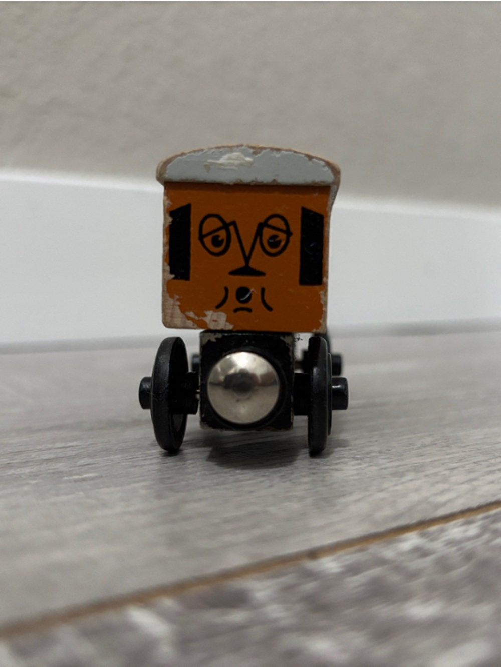 Wooden Annie - Thomas & Friends - Picture 3 of 8